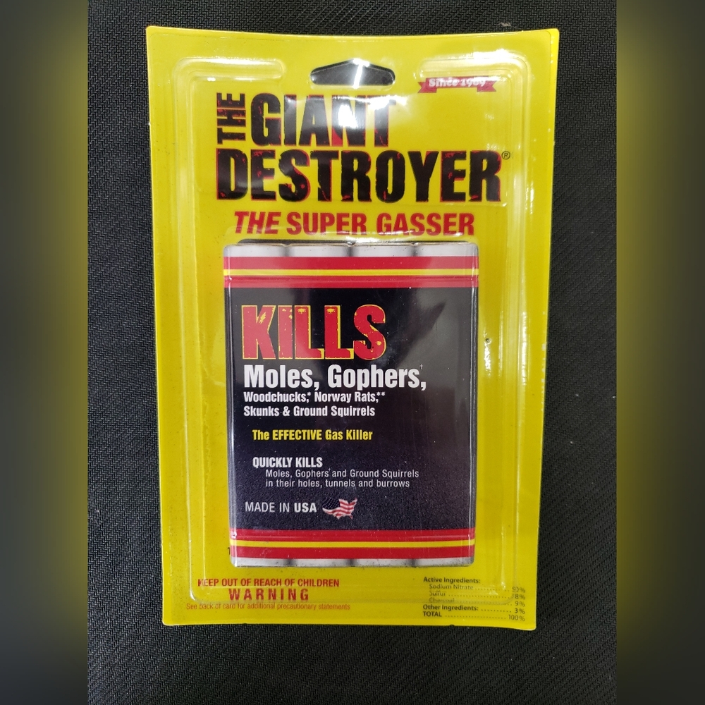 Giant Destroyer Bomb 4 Bombs Per Pack Gophers Moles Rats Yards Garden Lawn *NEW*